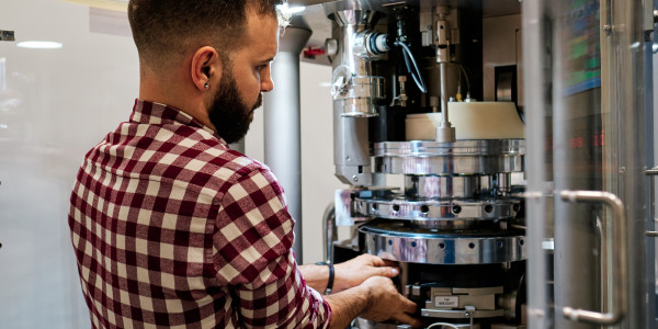 Mecánicos Industriales · Montadores de Estructuras / Maquinaria Braojos de la Sierra · Fabricación y reparación de piezas mediante soldadura MIG, TIG y electrodo