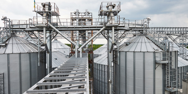 Mecánicos Industriales · Montadores de Estructuras / Maquinaria Braojos de la Sierra · Inspección y lubricación de piezas móviles